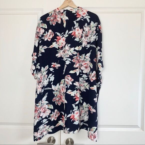 Floral & Navy boho Coverup Cardigan - Picture 3 of 4